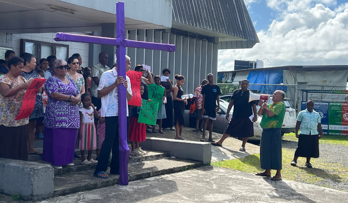 Parishioners in front of the church getting ready to begin the stations of the cross - Photo: Fr Felisiano Fatu SSC