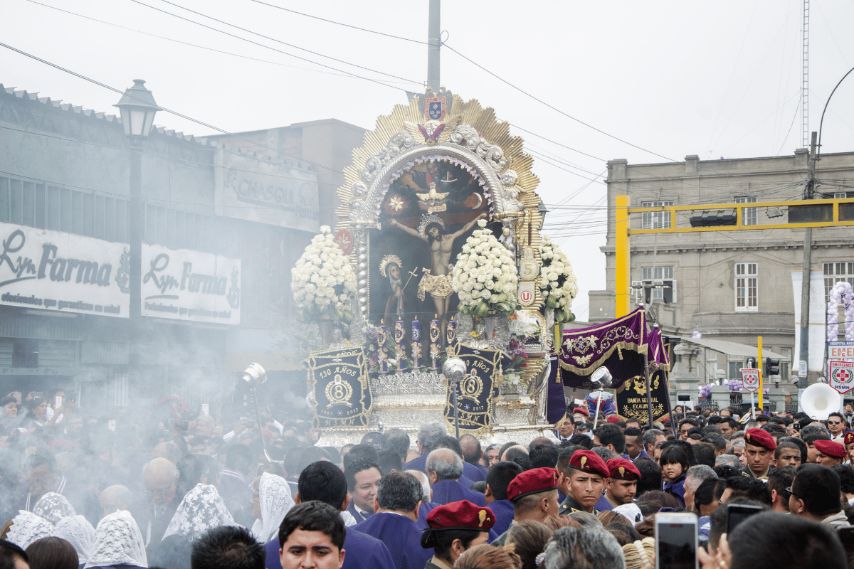A South American holy week procession. Photo: canva.com/@peruphotoart