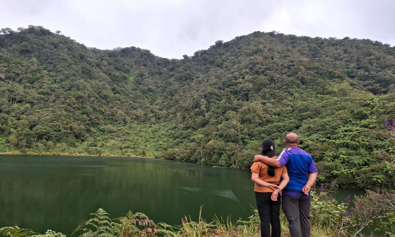 Former Columban Lay Missionary with his wife, a Subanen woman, at Lake Duminagat. Photo: Amy Woolam Echeverria