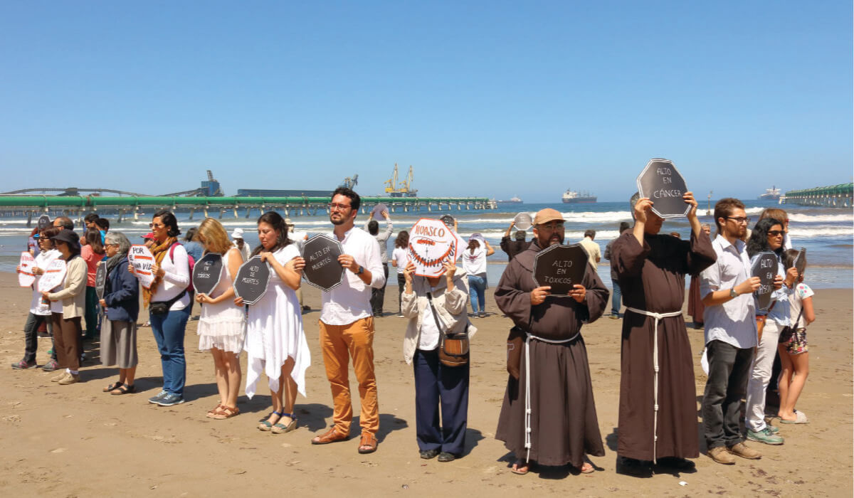 Columban Youth join together in a protest in Chile. Photos: Fr Dan Harding SSC