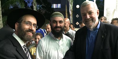 (left to right) Rabbi Zalman Kastel, Sheikh Wesam Charkawi and Columban Fr Patrick McInerney at the Lakemba Prayer Vigil. (Photo Credit: ABC Western Sydney reporter, Mohamed Taha @Mo_Taha1).